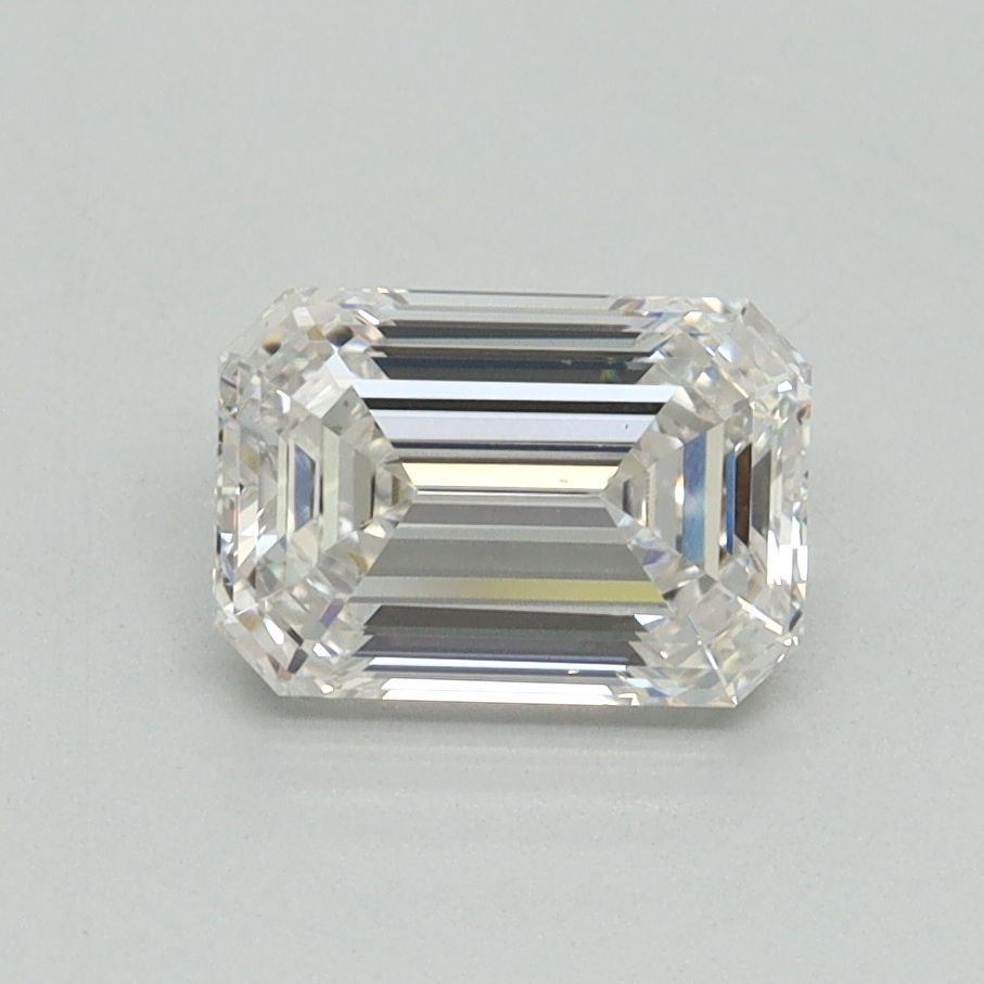 1.27 ct. emerald Lab Grown Diamond front image