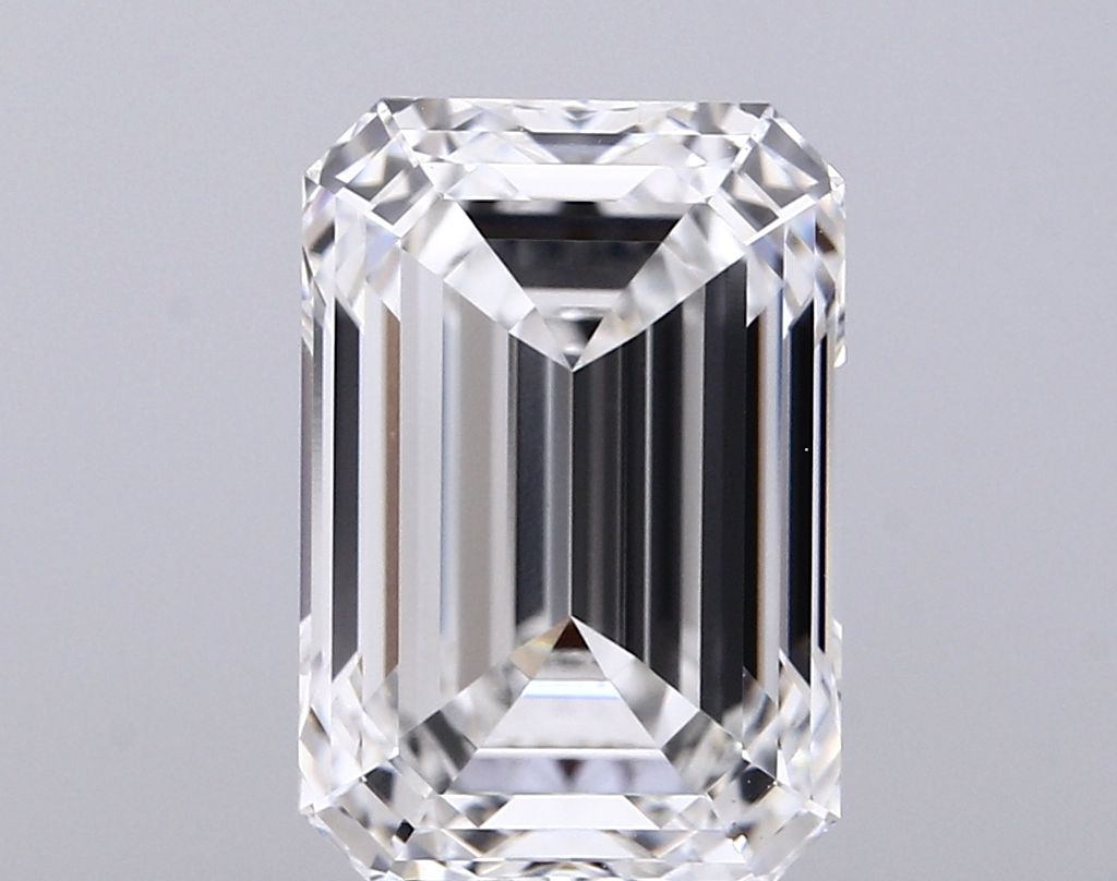 5.10 ct. emerald Lab Grown Diamond front image
