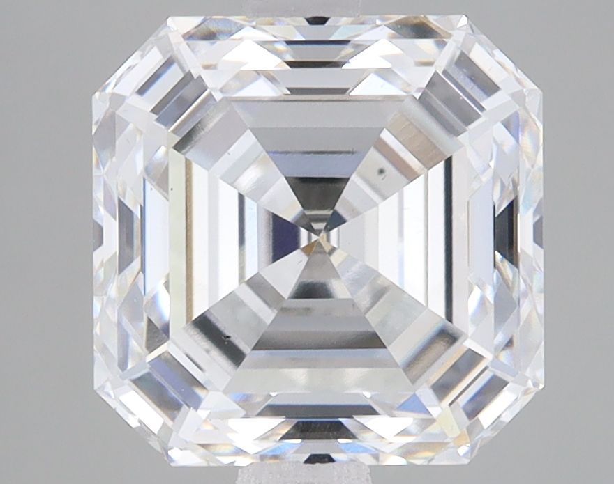 3.36 ct Square Emerald diamond