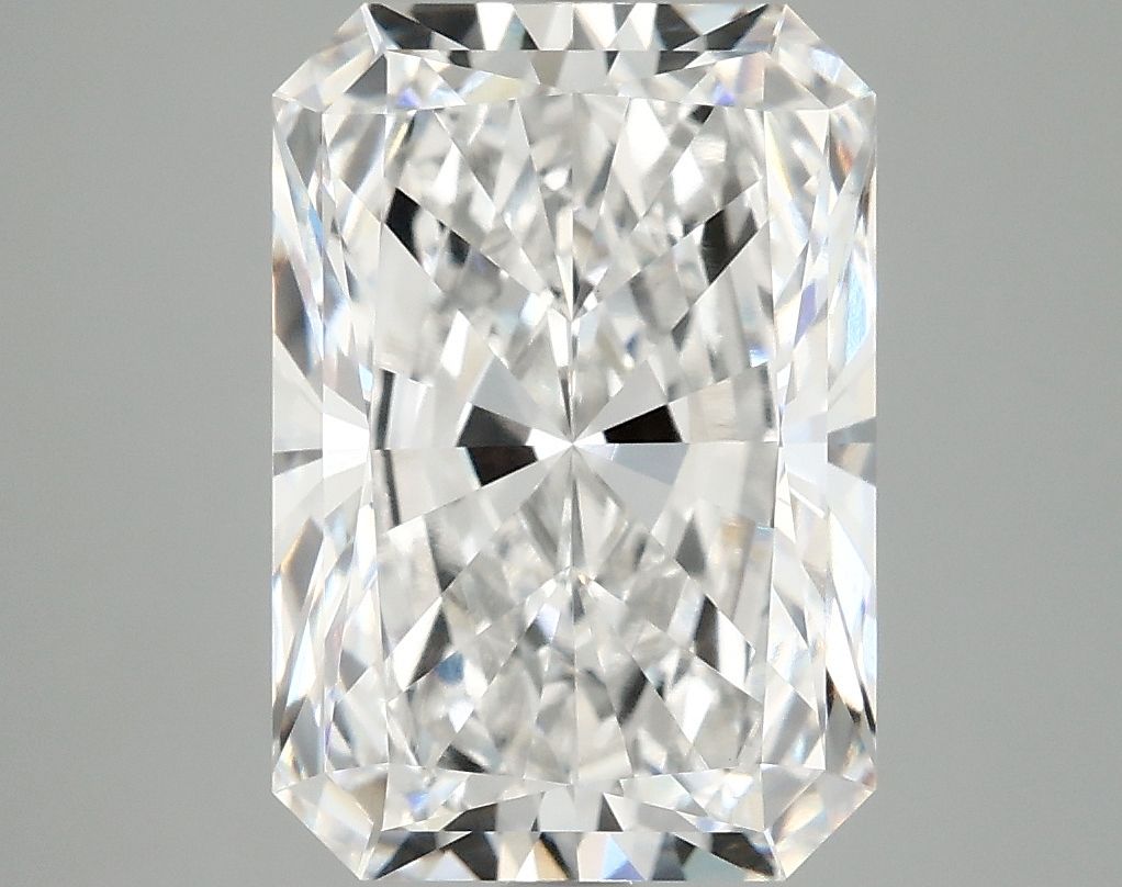 4.90 ct. radiant Lab Grown Diamond front image