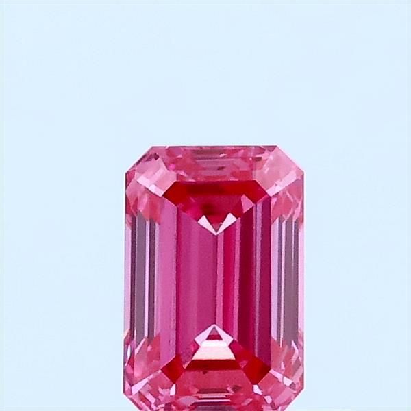 0.56 ct Emerald diamond