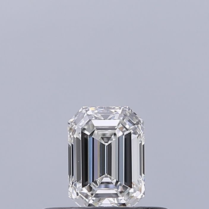 0.30 ct Emerald diamond