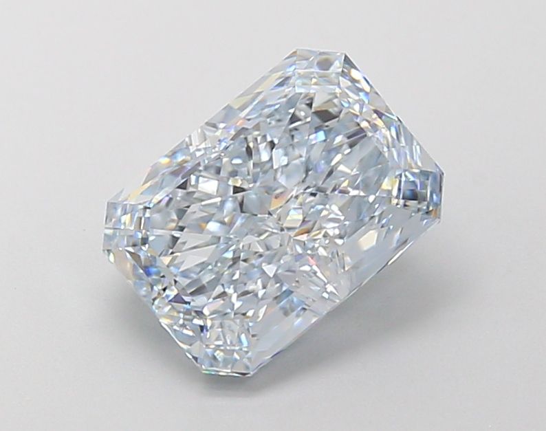 2.81 ct Radiant diamond