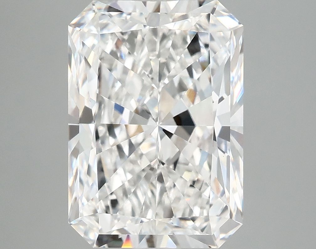 4.81 ct. radiant Lab Grown Diamond front image