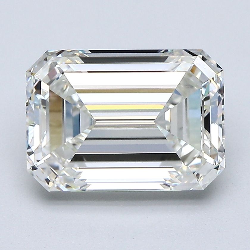 3.01 ct Emerald diamond