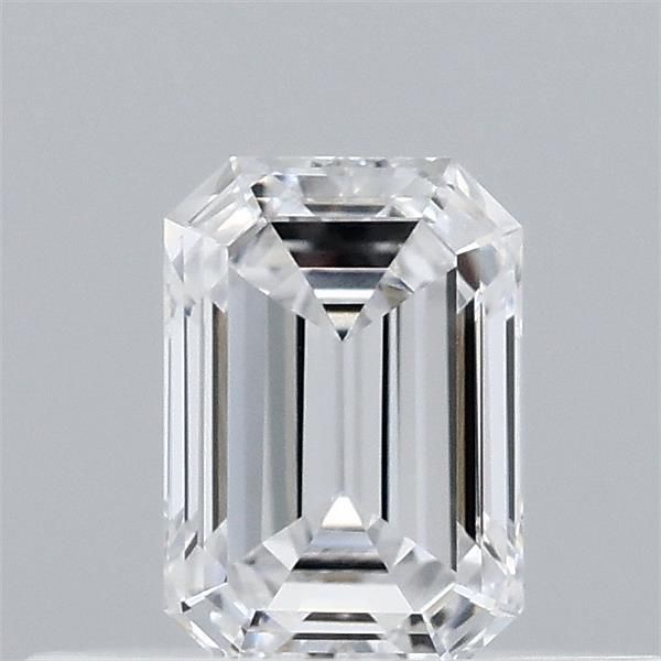 0.32 ct lab-grown Emerald Diamond