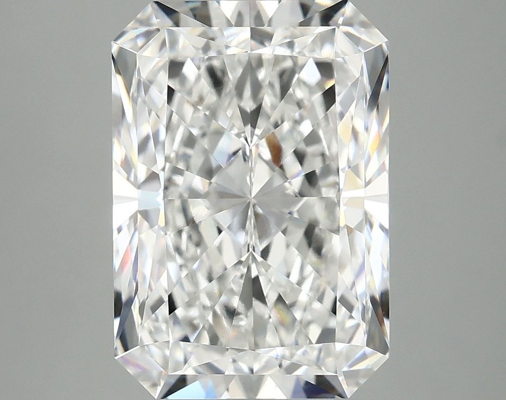 4.89 ct. radiant Lab Grown Diamond front image
