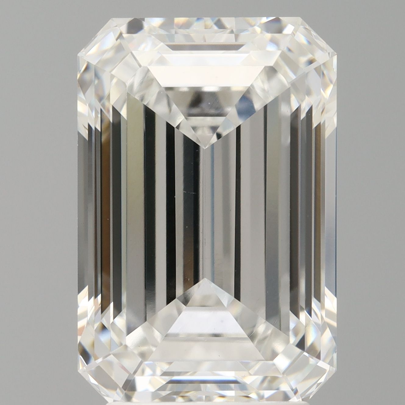4.09 ct. emerald Lab Grown Diamond front image