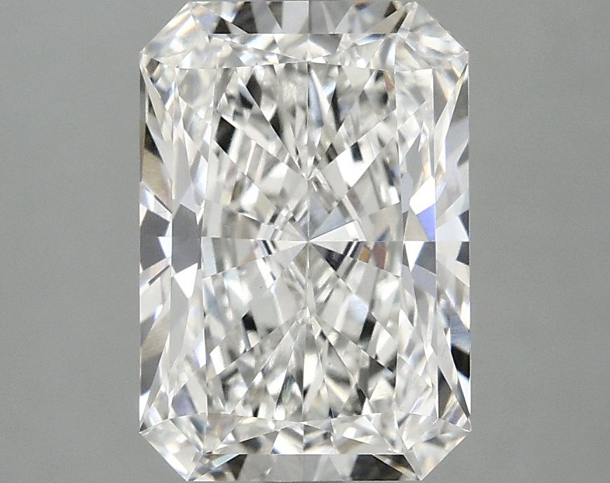 2.81 ct. radiant Lab Grown Diamond front image