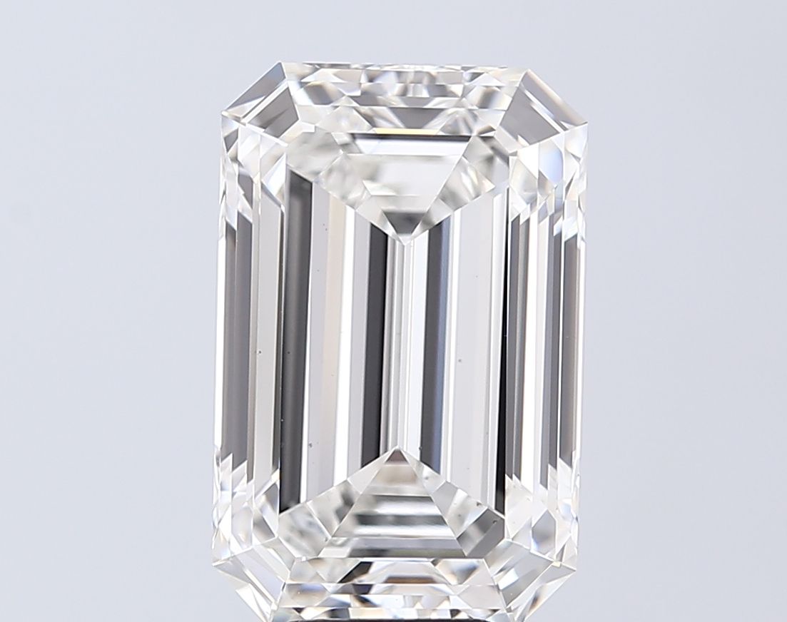 7.49 ct. emerald Lab Grown Diamond front image