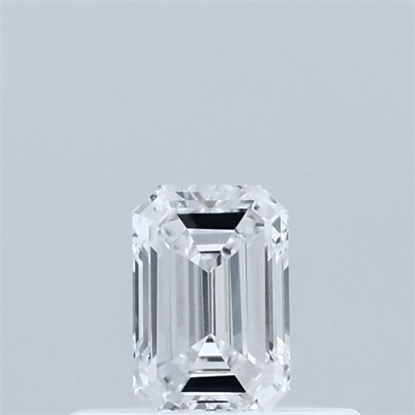 0.32 ct lab-grown Emerald Diamond