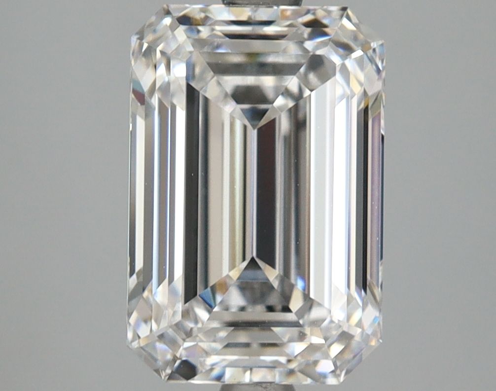 3.50 ct. emerald Lab Grown Diamond front image