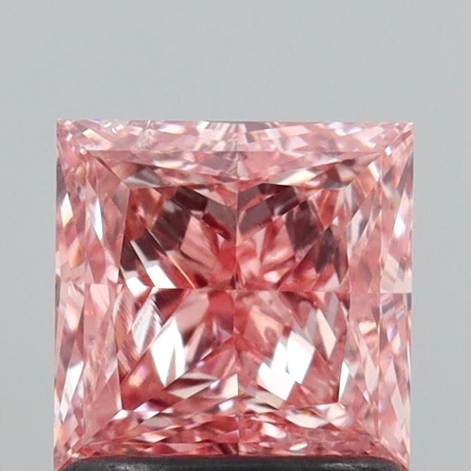 1.05 ct Princess diamond