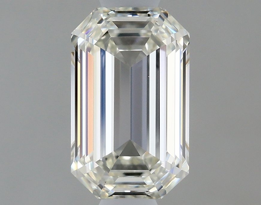 0.71 ct Emerald diamond