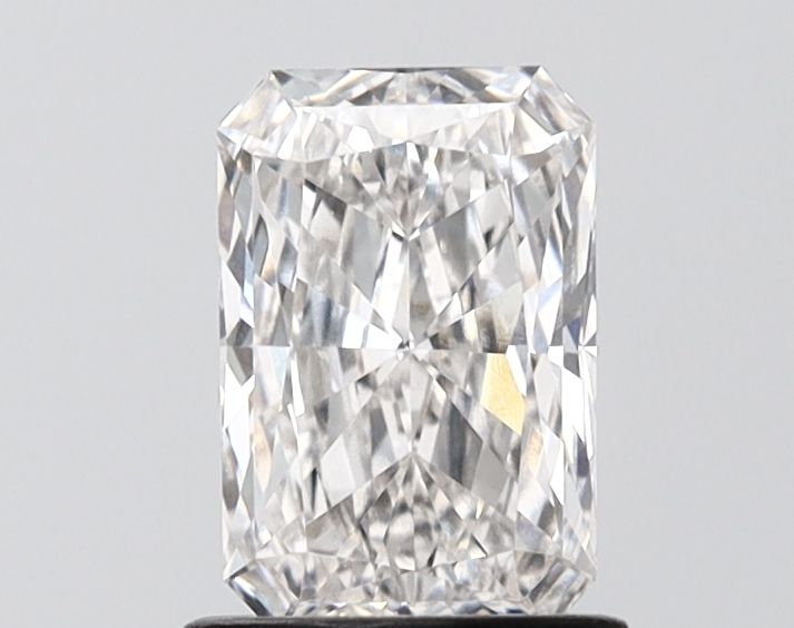 1.00 ct. radiant Lab Grown Diamond front image