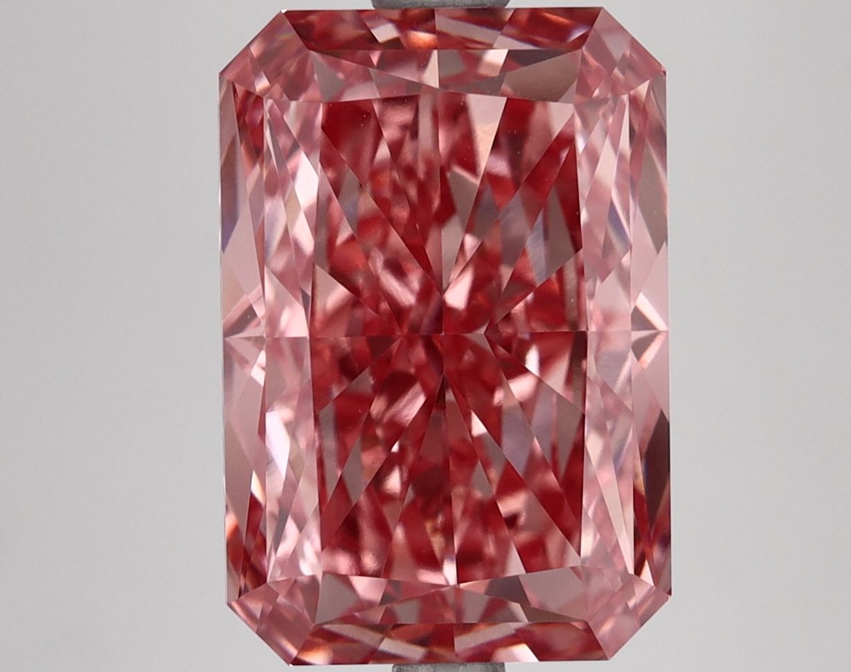 5.54 ct. radiant Lab Grown Diamond front image