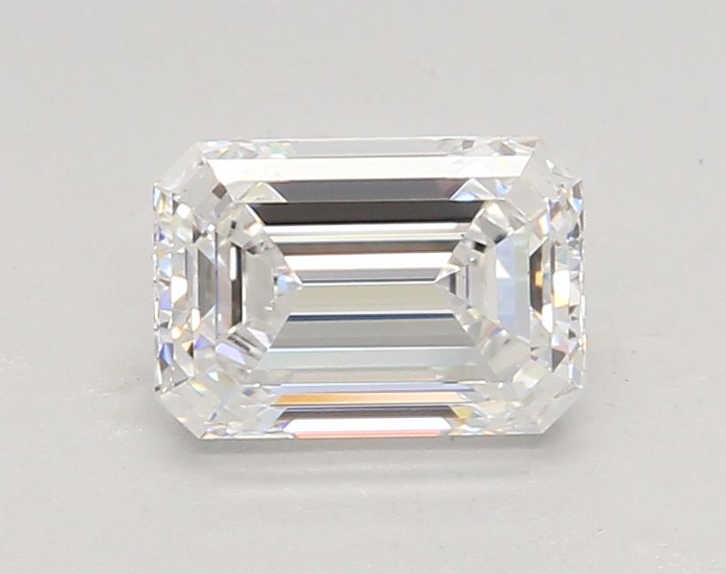 1.35 ct. emerald Lab Grown Diamond front image
