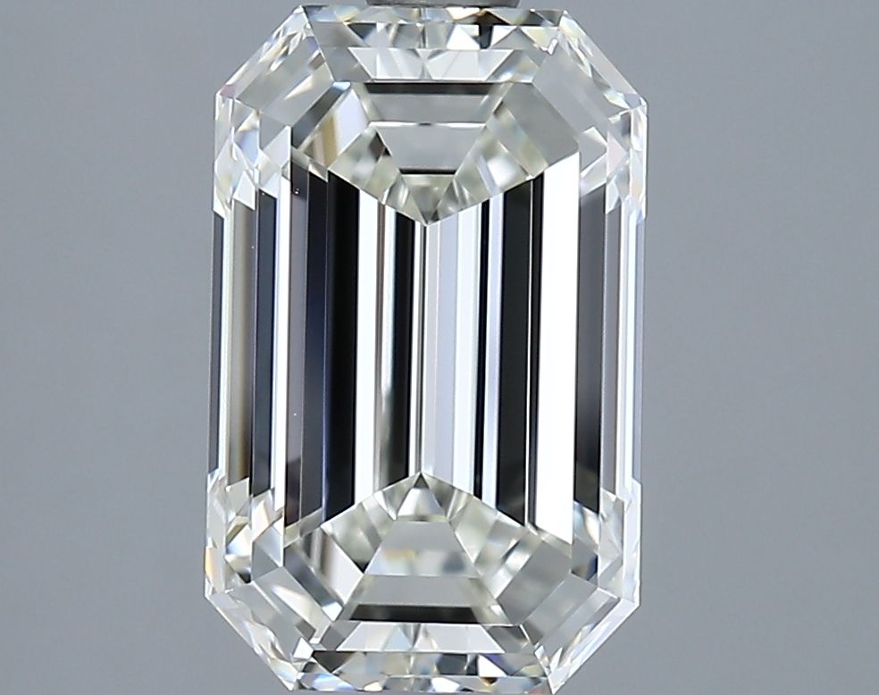 3.52 ct Emerald diamond