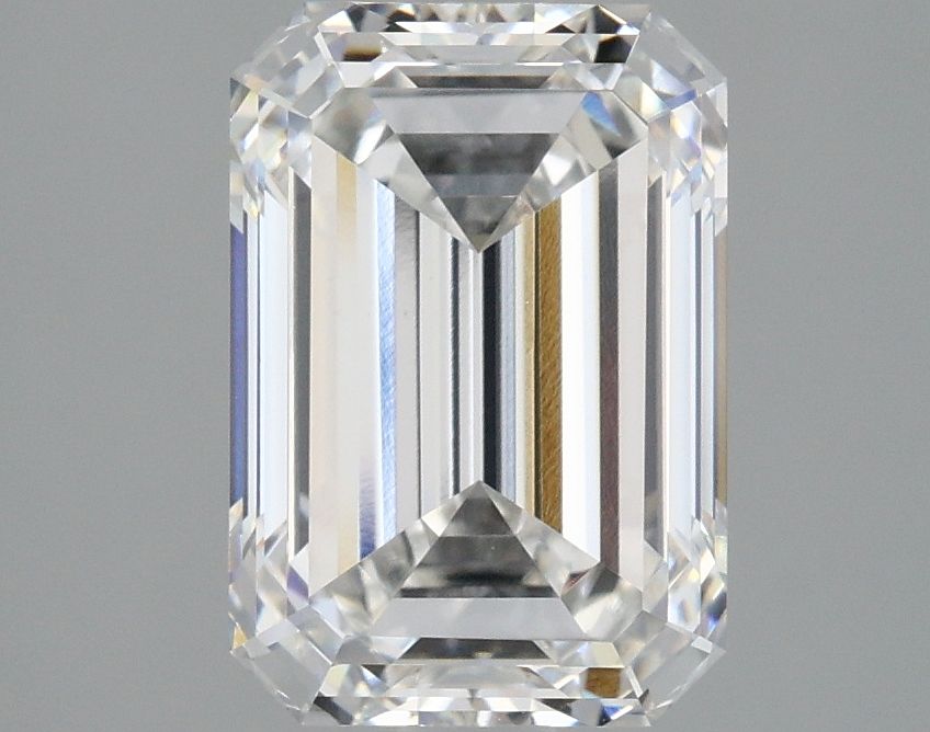 3.02 ct Emerald diamond