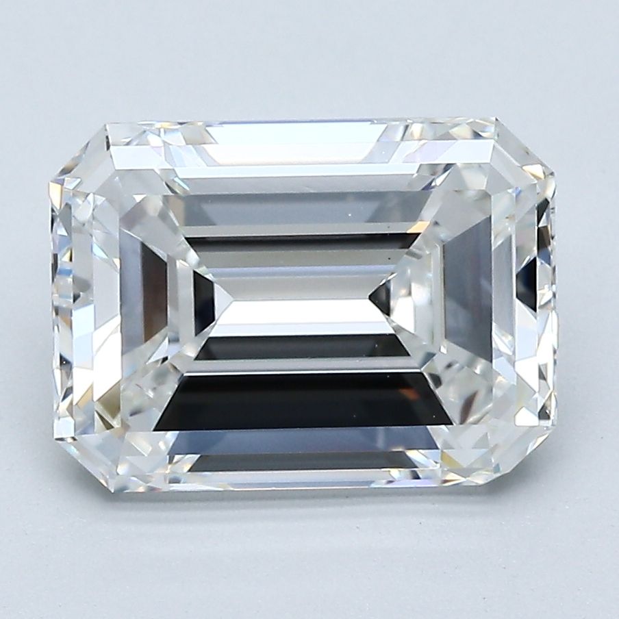 3.38 ct Emerald diamond
