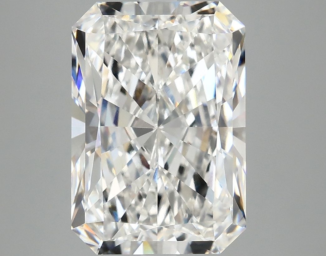 4.79 ct. radiant Lab Grown Diamond front image