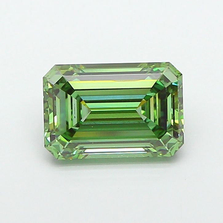 3.09 ct Emerald diamond