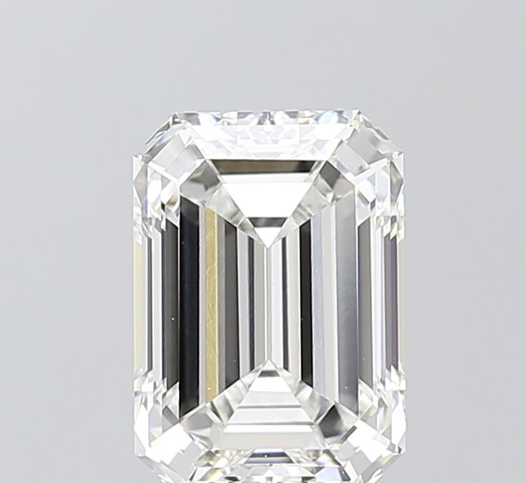 2.57 ct Emerald diamond