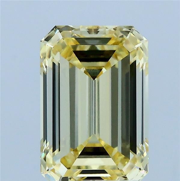 2.26 ct Emerald diamond