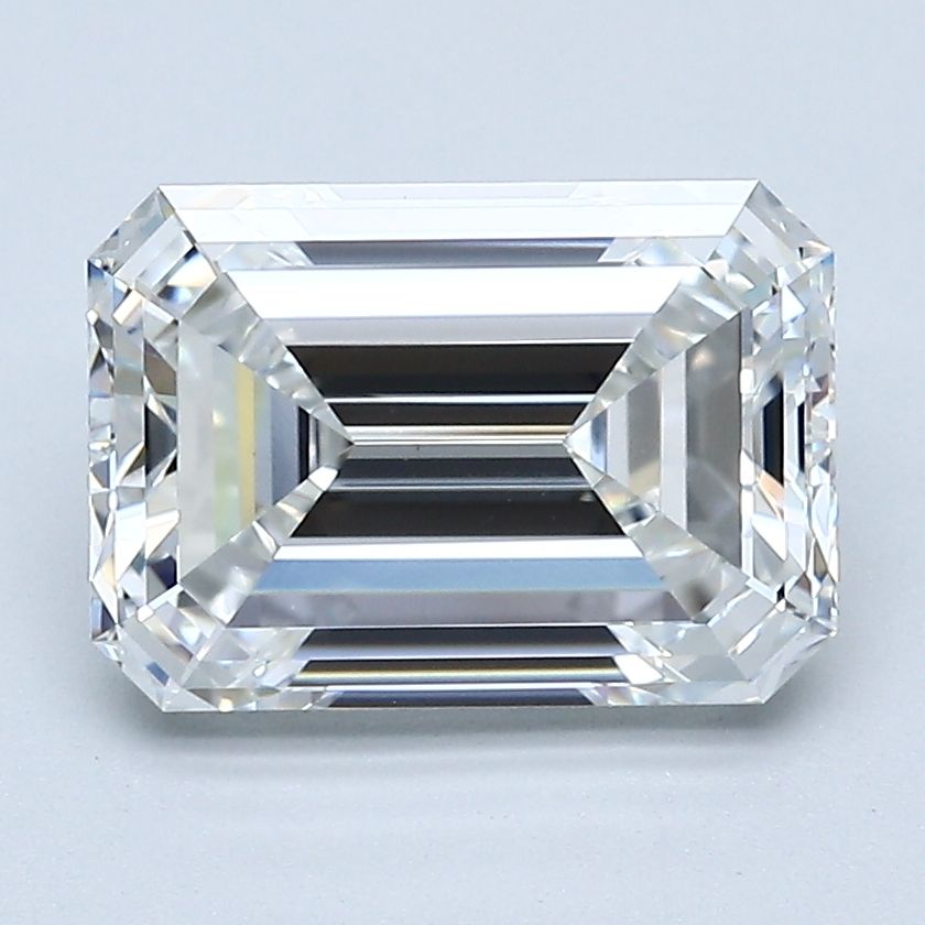 3.21 ct Emerald diamond