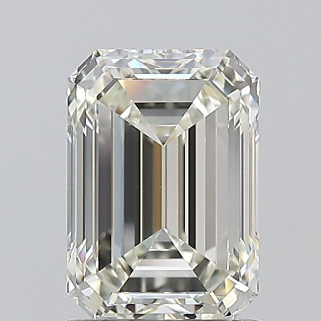 1.30 ct Emerald diamond