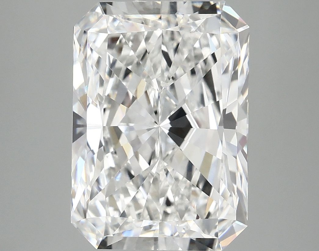4.98 ct. radiant Lab Grown Diamond front image