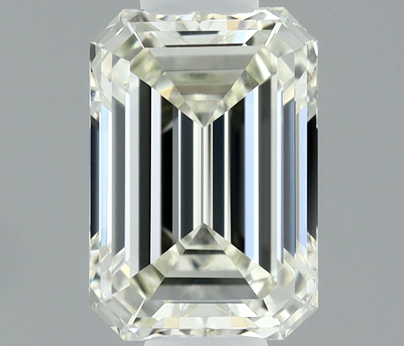 0.35 ct Emerald Diamond