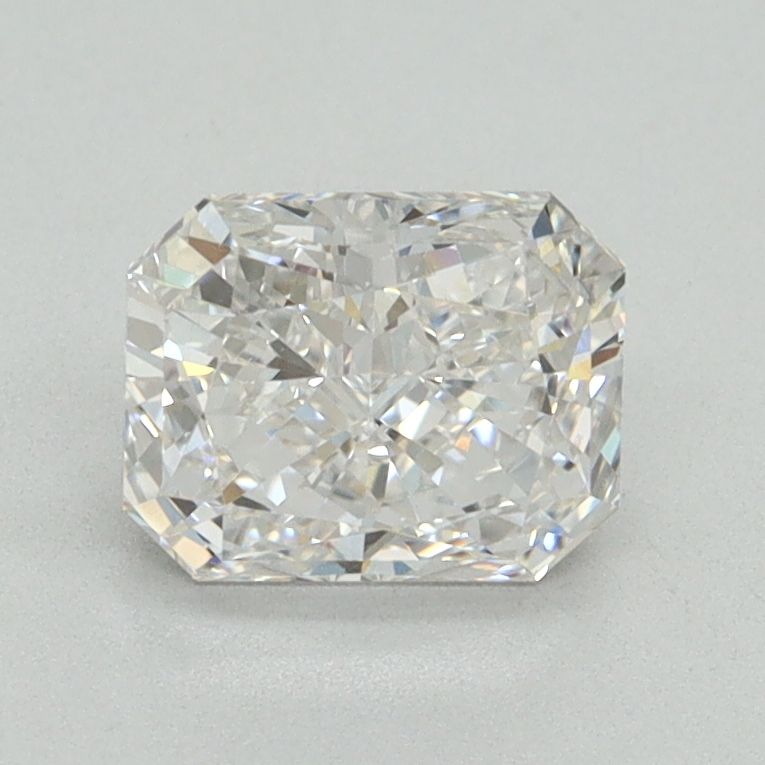 1.12 ct Radiant diamond