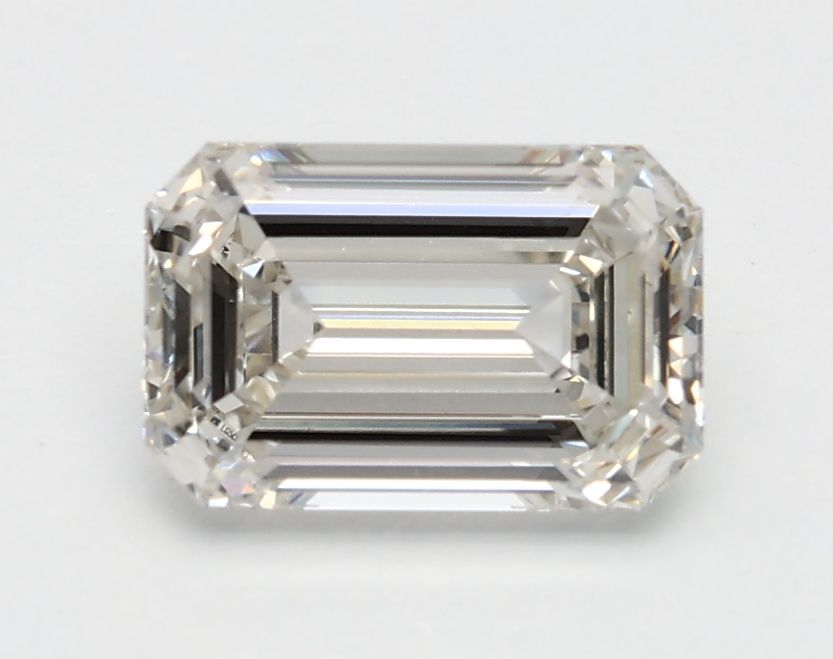 1.05 ct. emerald Lab Grown Diamond front image