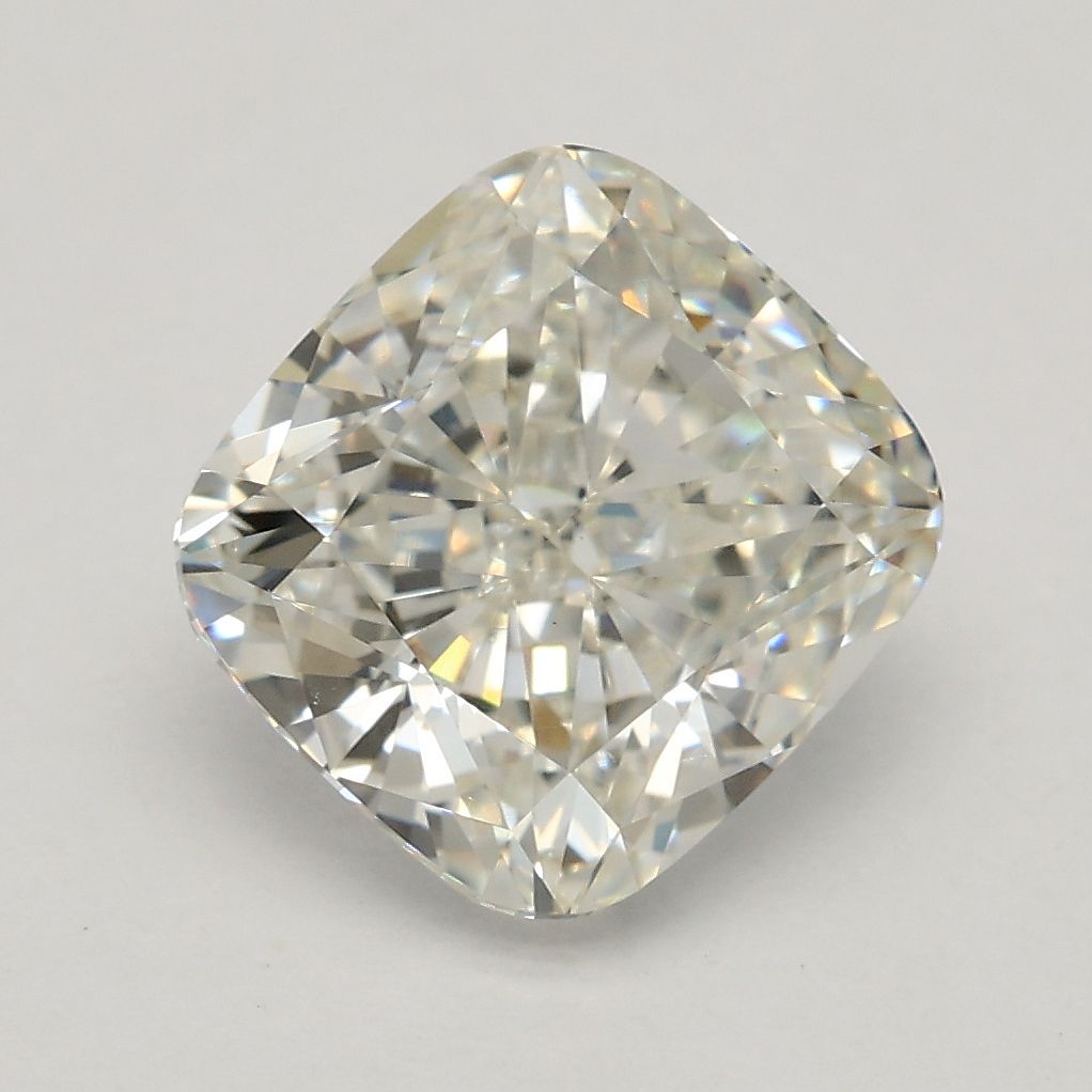 2.26 ct Cushion Brilliant diamond