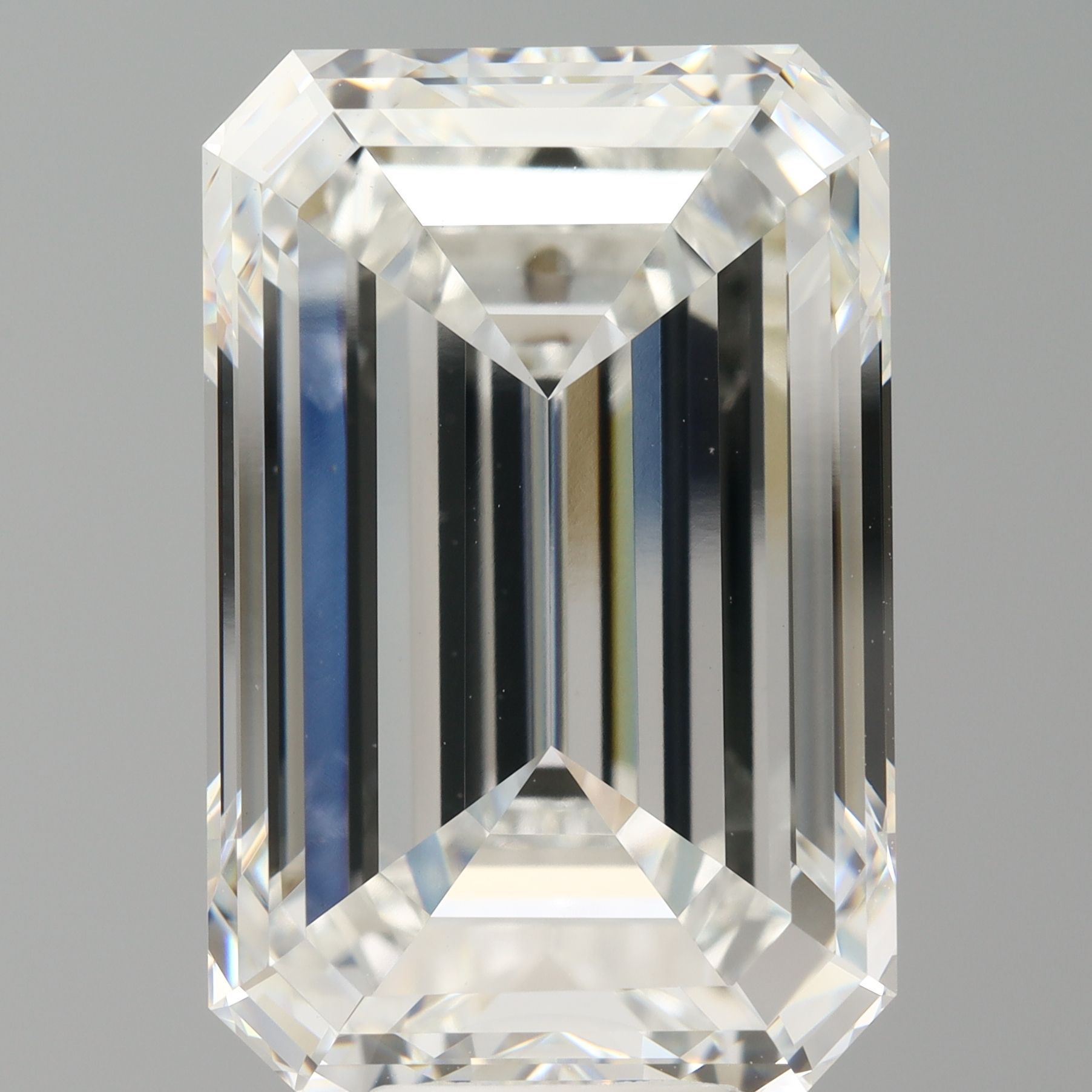 13.00 ct. emerald Lab Grown Diamond front image