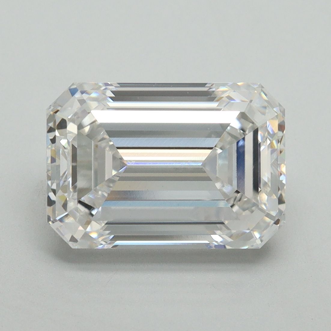4.01 ct. emerald Lab Grown Diamond front image