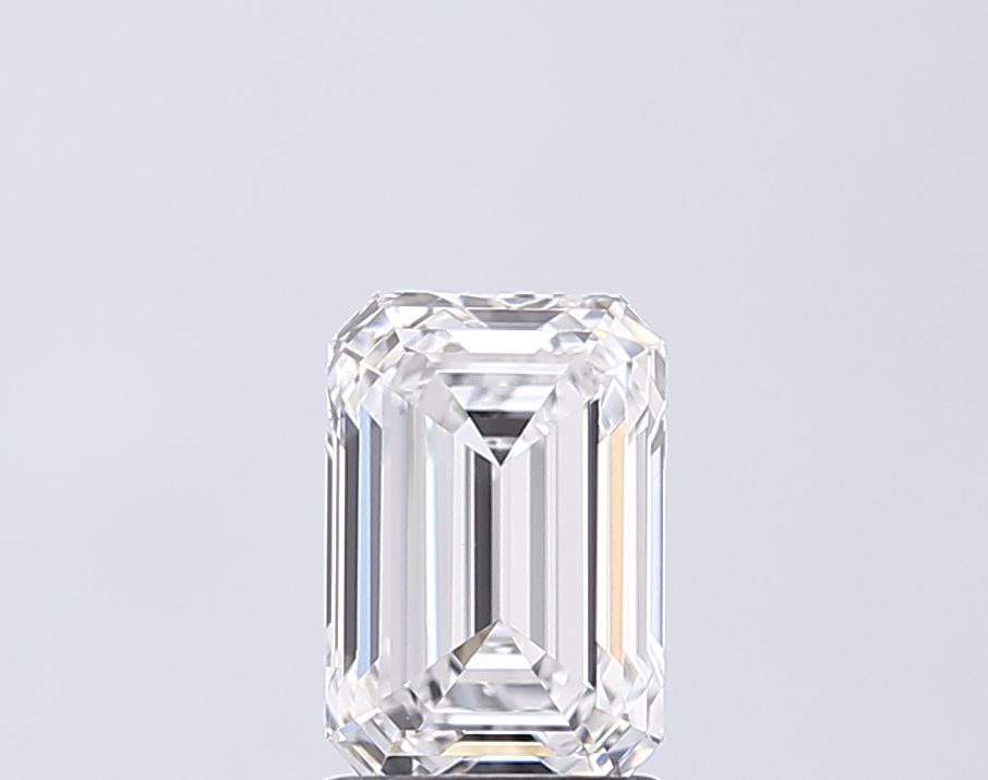 1.56 ct. emerald Lab Grown Diamond front image