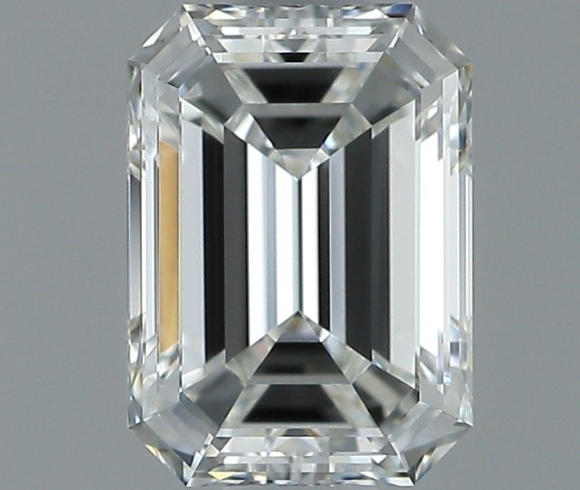 0.80 ct Emerald diamond