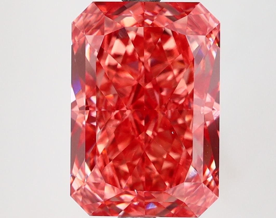 4.67 ct. radiant Lab Grown Diamond front image
