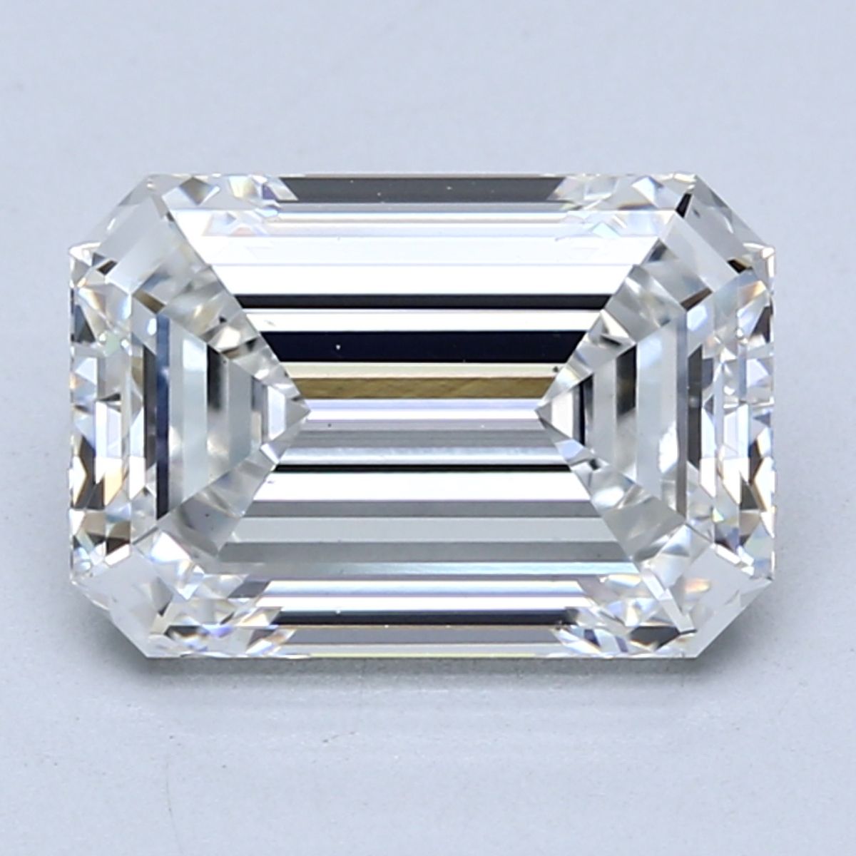 3.06 ct Emerald diamond