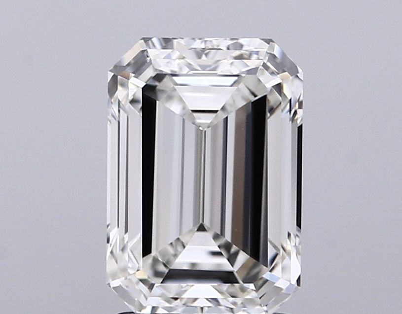 2.51 ct. emerald Lab Grown Diamond front image