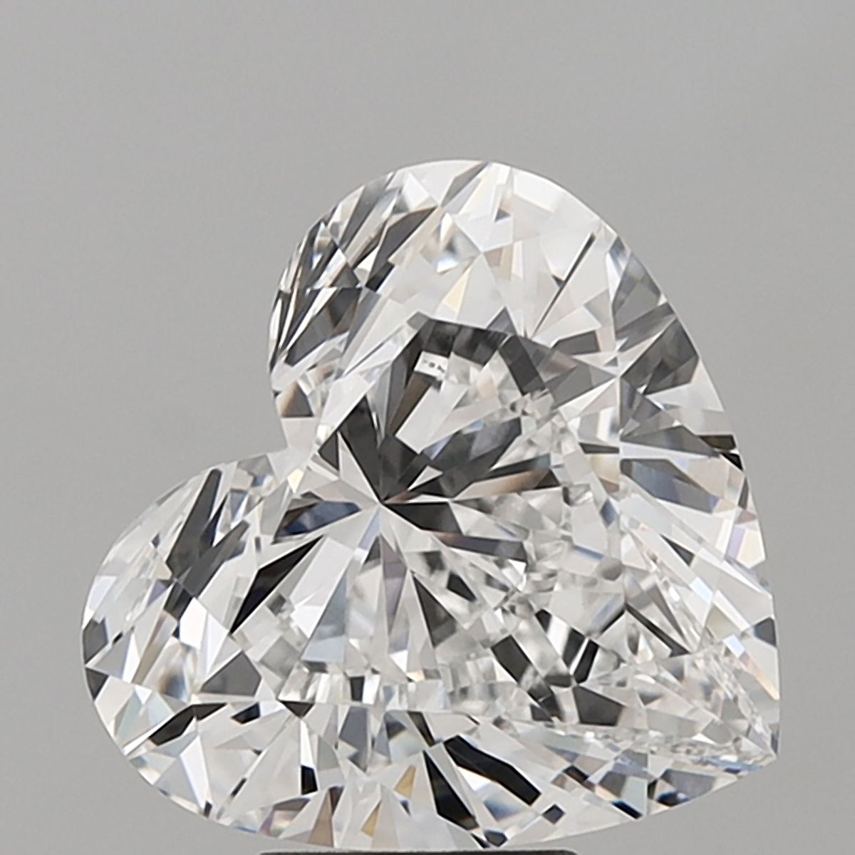 7.04 ct. heart Lab Grown Diamond front image