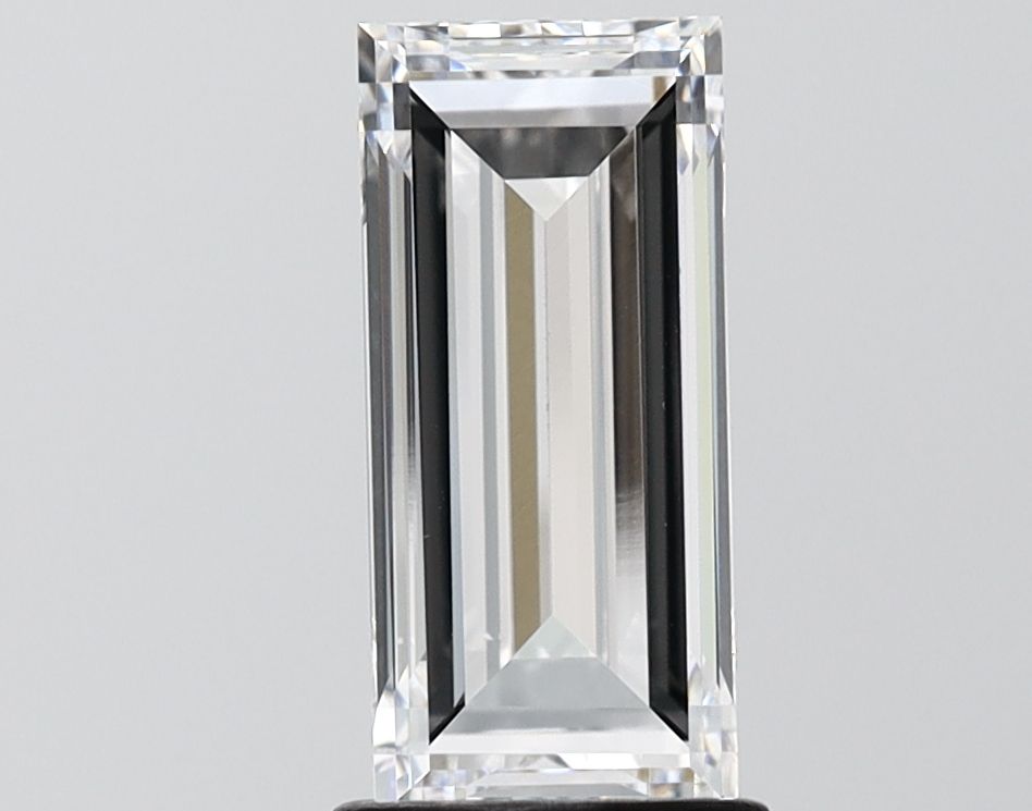 1.83 ct lab-grown Baguette Diamond