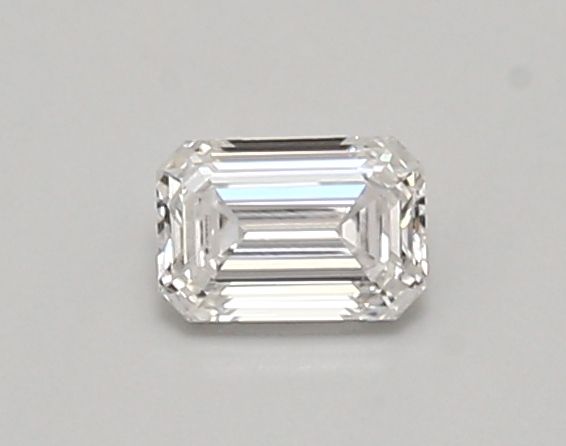 0.48 ct lab-grown Emerald Diamond
