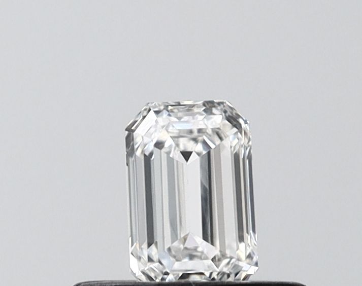 0.35 ct lab-grown Emerald Diamond