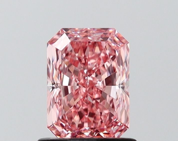 1.08 CT Fancy Vivid Pink RADIANT
