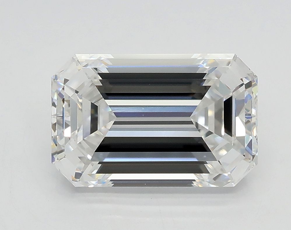 2.50 ct. emerald Lab Grown Diamond front image