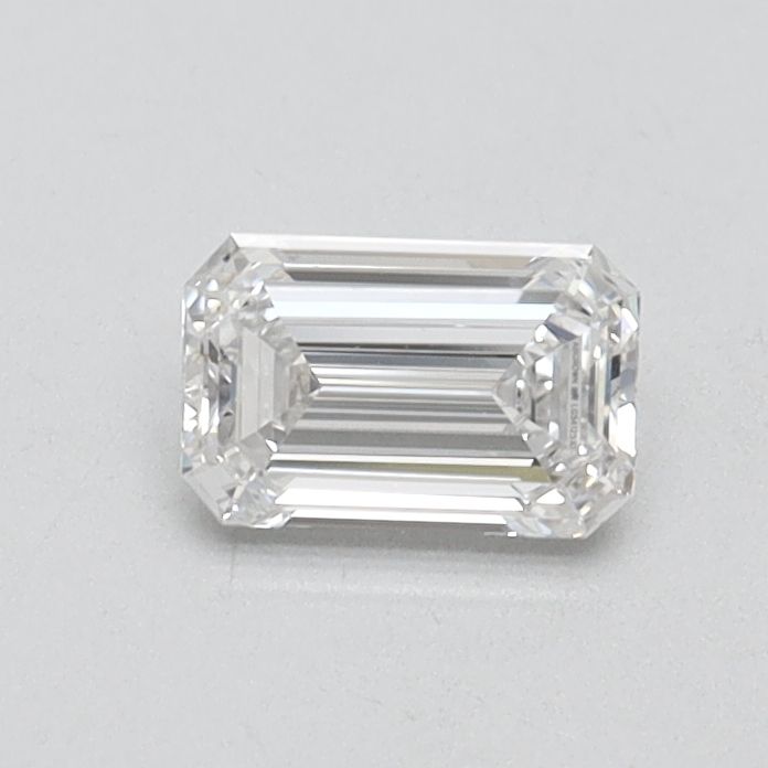 0.46 ct Emerald diamond