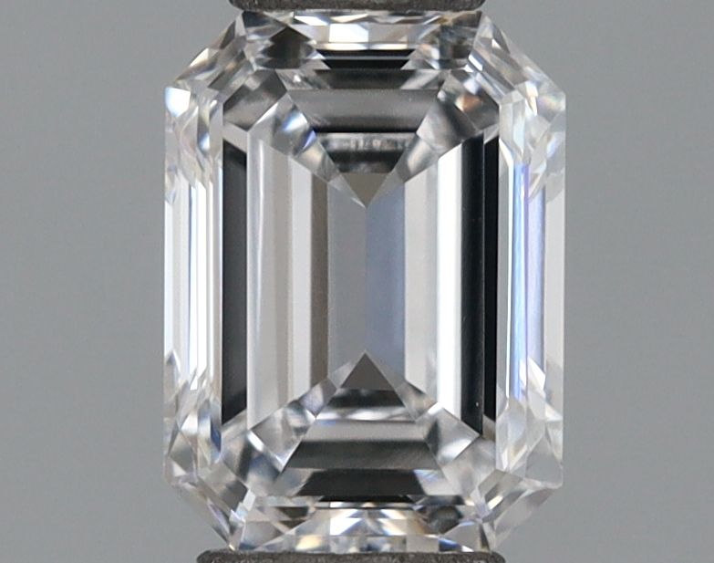 0.49 ct lab-grown Emerald Diamond